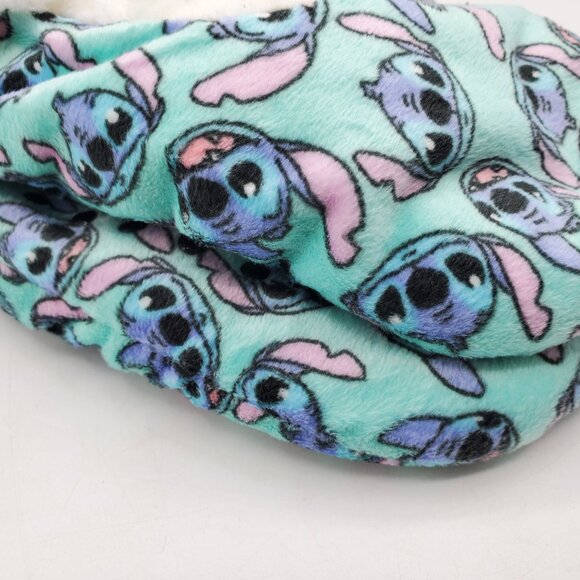 NWT DISNEY STITCH FUZZY BABBA SLIPPER SOCKS - Picture 3 of 6